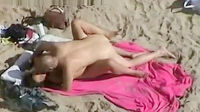 2 different couples at it on the beach – FreePron.Org