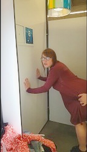 Accidental Creampie – 18yo Fucked for the First Time in a Dressing Room – FreePron.Org