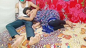 Big Boobs Lucknow Indian College Girl Sarika Desi Shaved Pussy Fucked – FreePron.Org