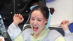 CHINESE FEMALE ANCHOR FEET TICKLE ON TV SHOW 4 – FreePron.Org