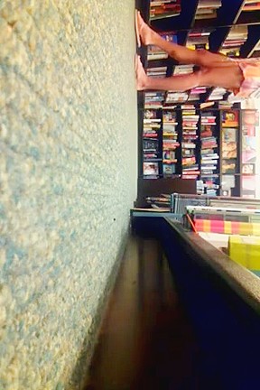 Candid Sexy Feet in Flip Flops Books 1 No Face – FreePron.Org