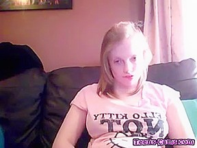 Chubby teen 18+ Gets Freaky On Cam – FreePron.Org