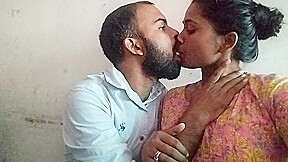 Desi Couple Sex Scandal, Sucking Indian GF Big Boobs and Blowjob – FreePron.Org