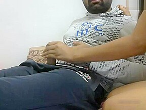 Desi Young Couple’s Webcam Show – FreePron.Org