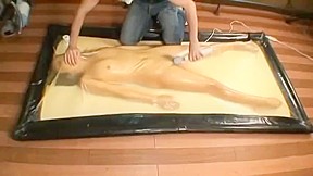 Experience of Girls Suffocating in Vacuum Bed – FreePron.Org