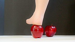 Feet Apple Crush – FreePron.Org