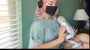 Feet asmr self tickling with brush feather – FreePron.Org