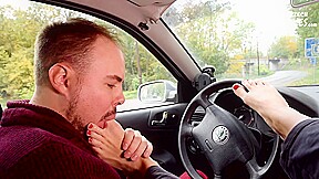 Free Premium Video Her Big Smelly Feet In Car Are A Turn On (foot Smelling Big Feet Foot Worship teen 18+ Feet Soles) – FreePron.Org