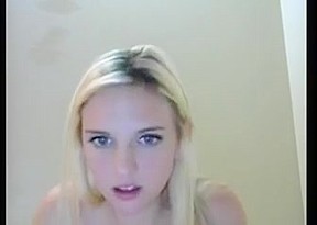 Gay crossdresser jerks dick while in hot clothes – FreePron.Org