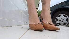 Goddess Grazi Dirty Feet (with quick crush) – FreePron.Org