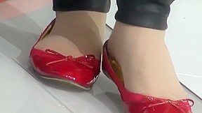 Hostess Tired Feet in RHT Nylons – FreePron.Org