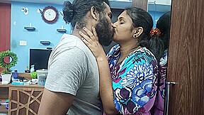 Hot Indian Wife Sex Sensual Elegance Bold Beauty in Focus – FreePron.Org