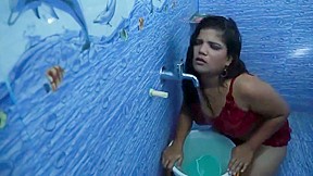 Hot bhabhi ka bathroom romance – FreePron.Org