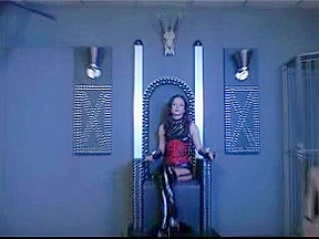 Hot mistress in latex having fun with her two slaves – FreePron.Org