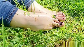 I Want You to Cum ALL Over my Oiled Up Little FEET – PUBLIC foot show! – FreePron.Org