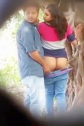 Indian bhabi in jungle – FreePron.Org