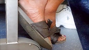 Mature Ebony high arched feet make my dick hard in old sandals – FreePron.Org