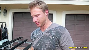 MilfHunter – Cock dog – FreePron.Org