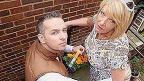 Naughty British Housewife Fucking And Sucking – MatureNL – FreePron.Org