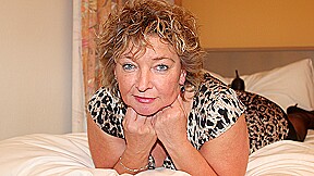 Naughty German Amateur Housewife Playing With Herself – MatureNL – FreePron.Org