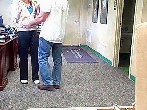 Secret sex in the office – FreePron.Org