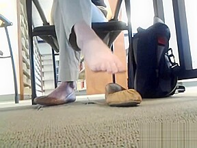 Sexy Candid Feet at the Library Brown Flats pt 2 – FreePron.Org