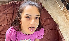 Skinny Brunette Dick Tugging And Face Cumming – AmateurCouplesVR – FreePron.Org