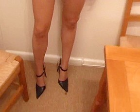 Sporty legs in foot fetish action – FreePron.Org