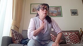 Step mommy Surprise In Webcam Video Call – FreePron.Org