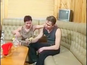 Stepson Loves It When stepmom Is Playful – FreePron.Org