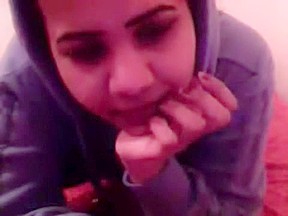 Very hot bhabi smacks her pussy in front of a webcam – FreePron.Org