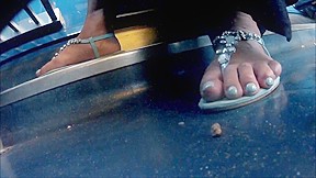 candid still feet faceshot – FreePron.Org