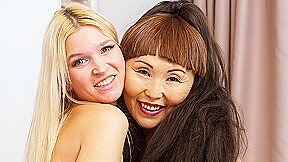 girl teached by asian stepmom – FreePron.Org