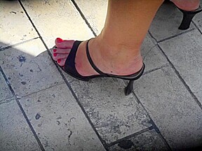 les milfs orléannaises ont des pieds sales et odorants, smelling feet – FreePron.Org
